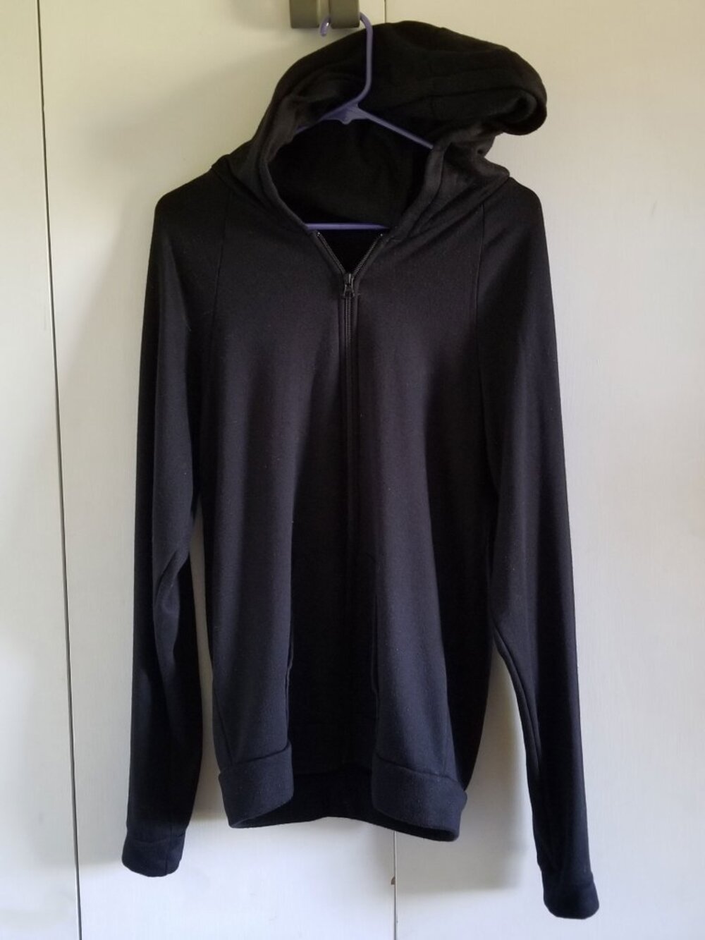 NWOT unisex AROS travel hoodie with inflatable hood